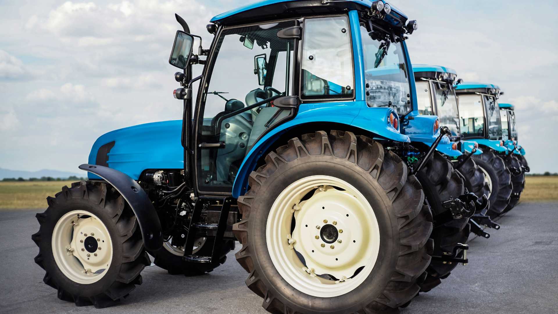 Agricultural & Commercial Vehicles